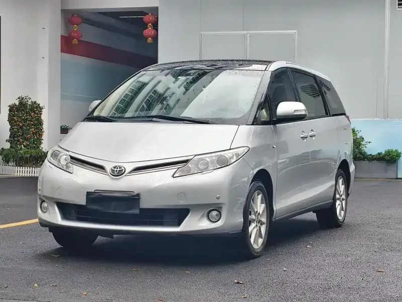 Toyota Previa, 2015