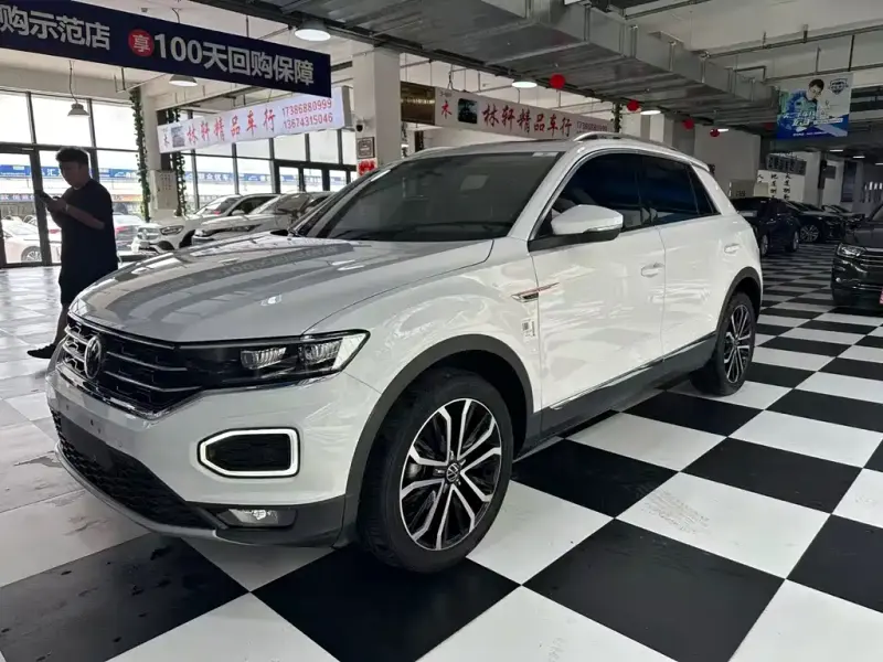 Volkswagen T-Roc, 2023