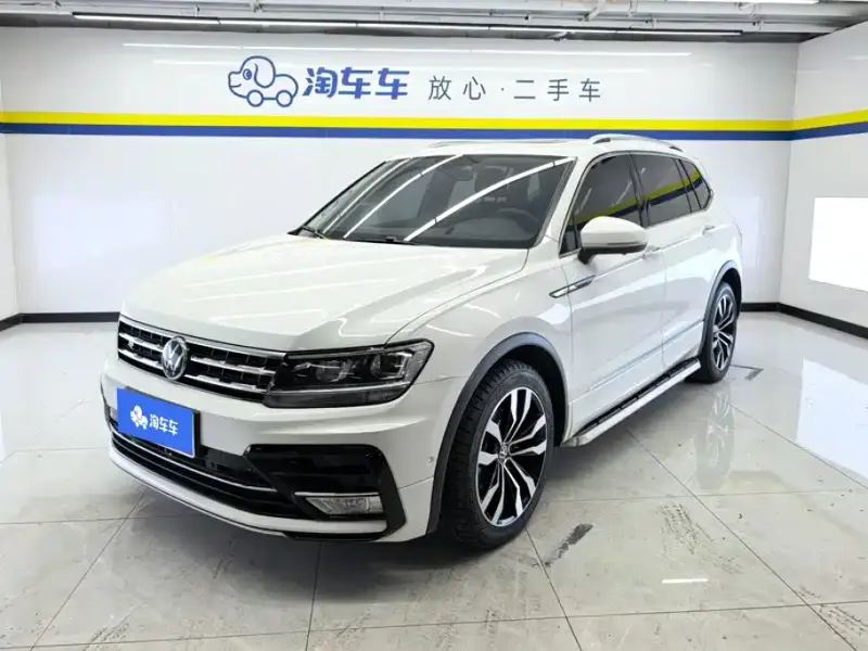 Volkswagen Tiguan L, 2021 — фото 1