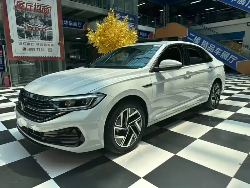Volkswagen Sagitar, 2023