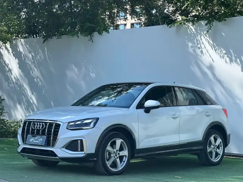 Audi Q2L, 2023