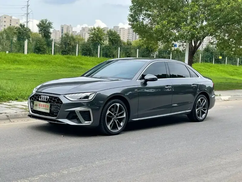 Audi A4L, 2021
