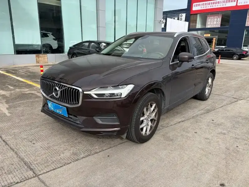 Volvo XC60, 2019 — фото 1