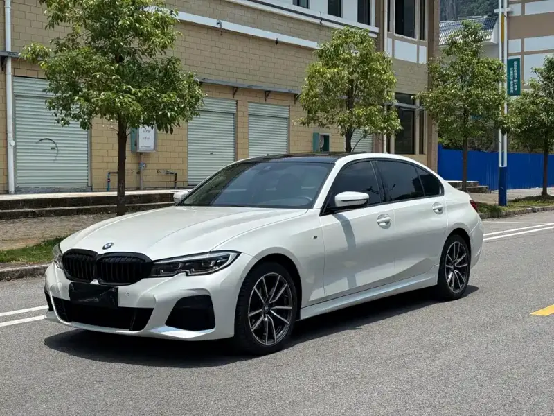 BMW 3 Series, 2021