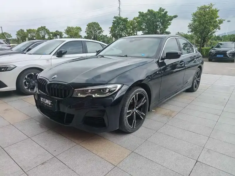 BMW 3 Series, 2022