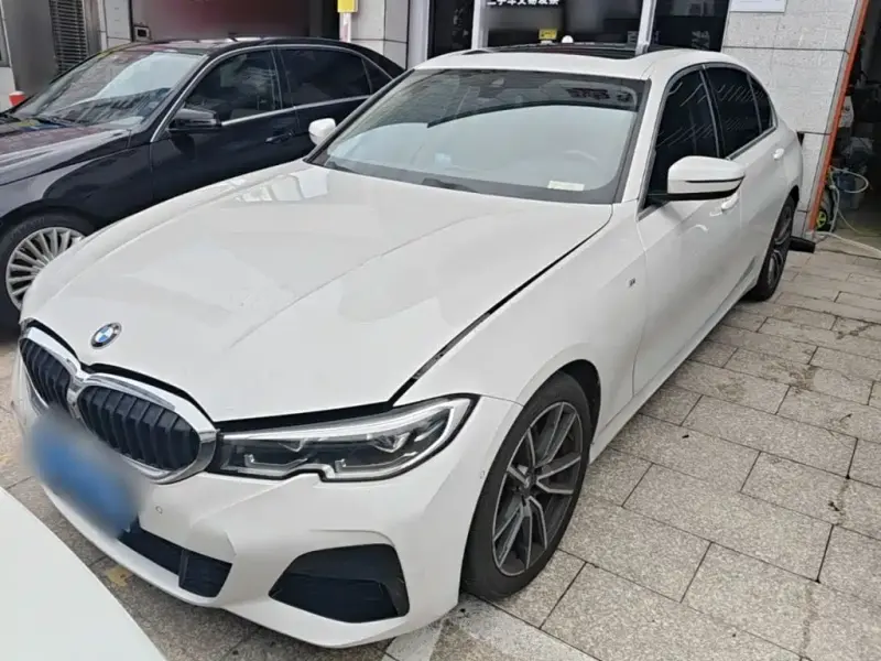 BMW 3 Series, 2021