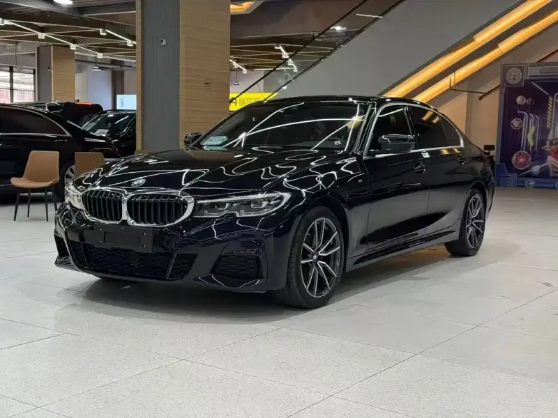 BMW 3 Series, 2022