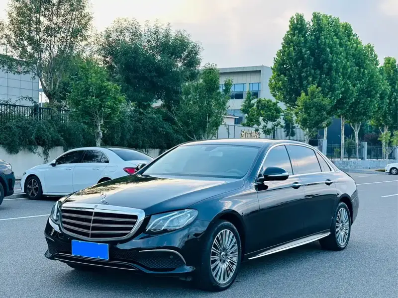 Mercedes-Benz E-Class, 2018 — фото 1