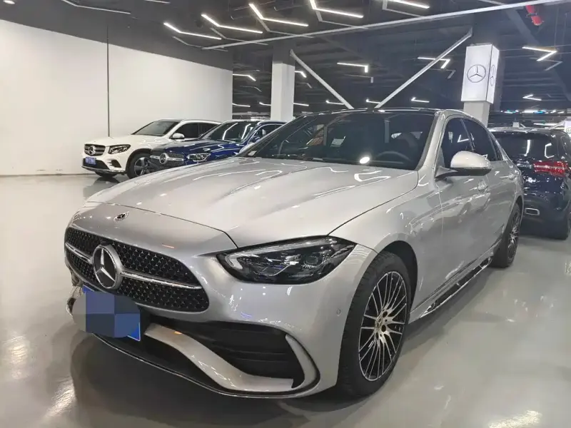 Mercedes-Benz C-Class, 2025