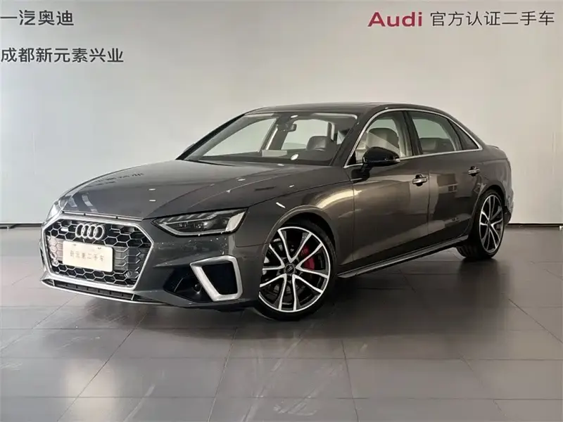 Audi A4L, 2020 — фото 1