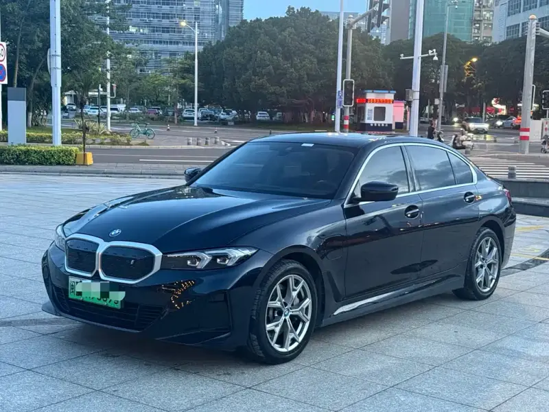 BMW i3, 2024