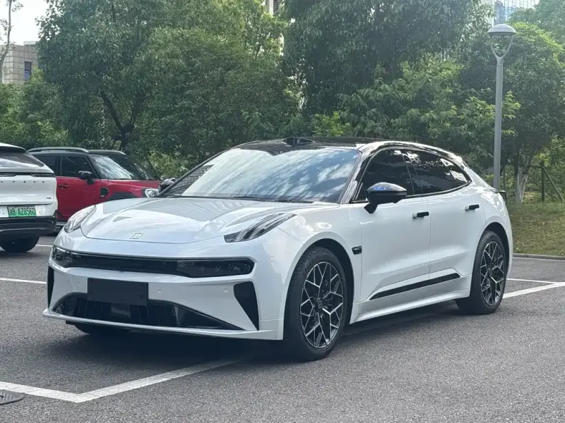 Zeekr 001, 2025