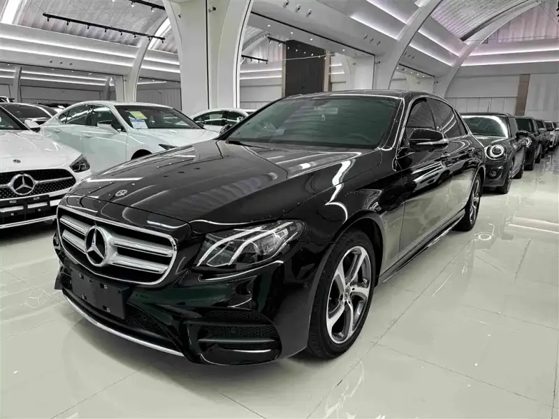 Mercedes-Benz E-Class, 2019 — фото 1
