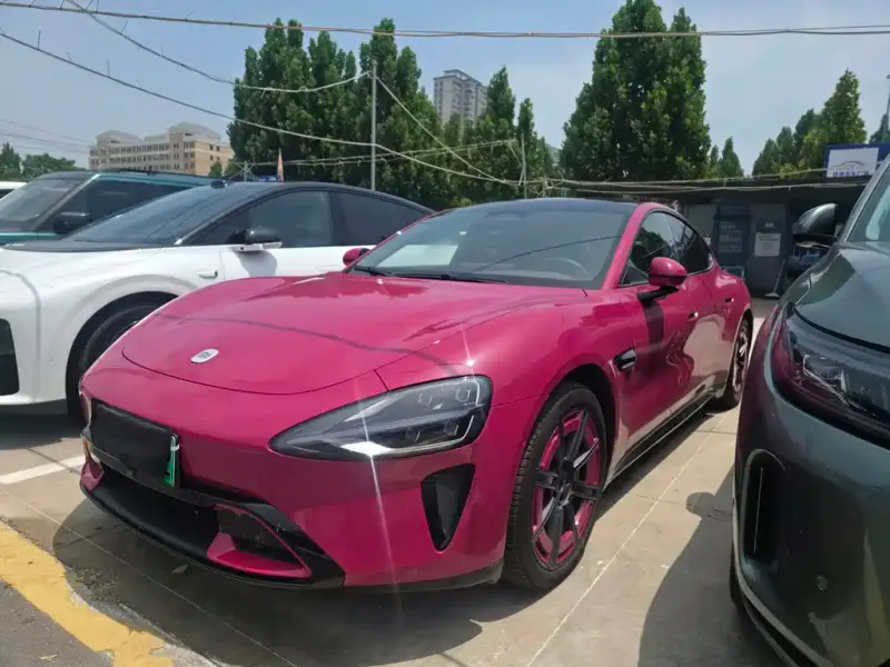 Xiaomi SU7, 2025