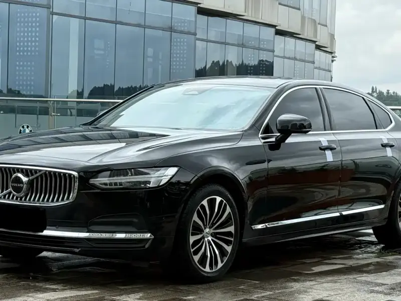 Volvo S90, 2023