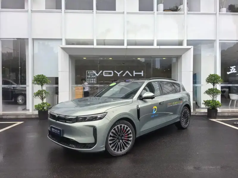 VOYAH FREE, 2025