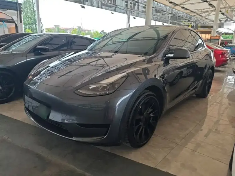 Tesla Model Y, 2023