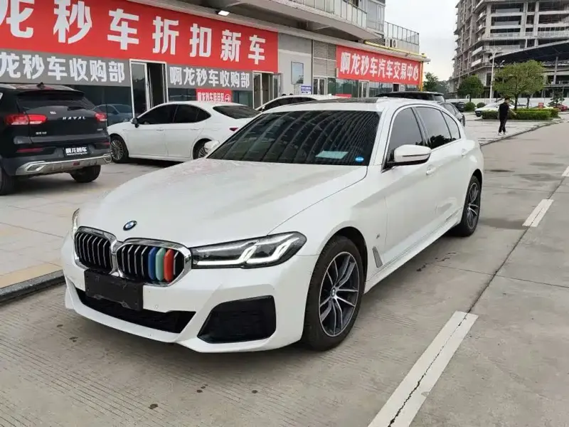 BMW 5 Series, 2022