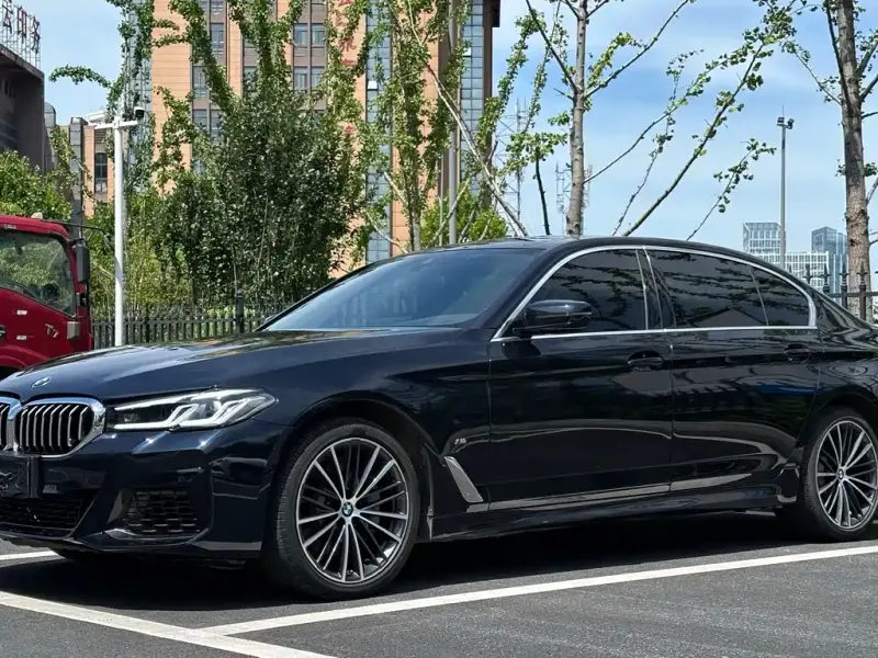 BMW 5 Series, 2022