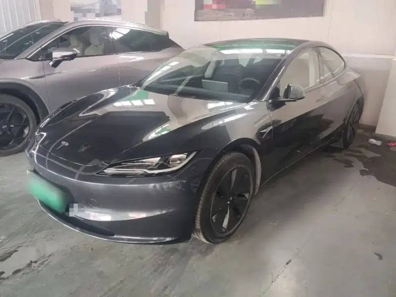 Tesla Model 3, 2024
