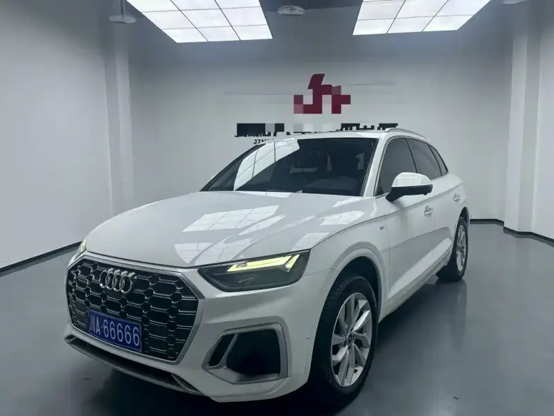 Audi Q5L, 2023