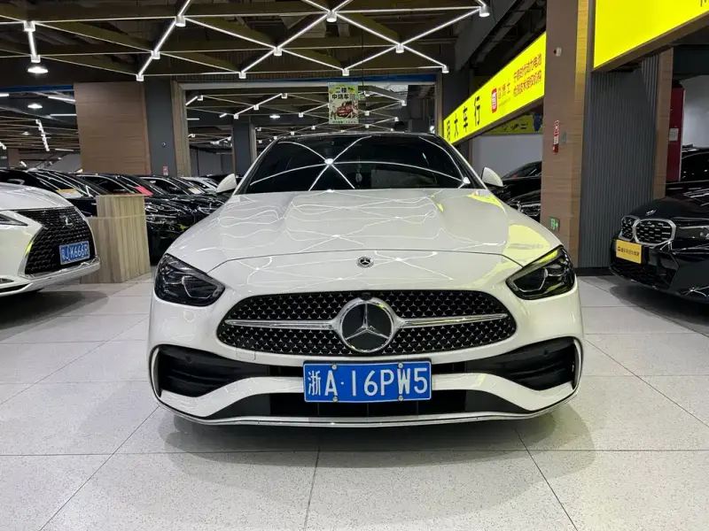 Mercedes-Benz C-Class, 2024