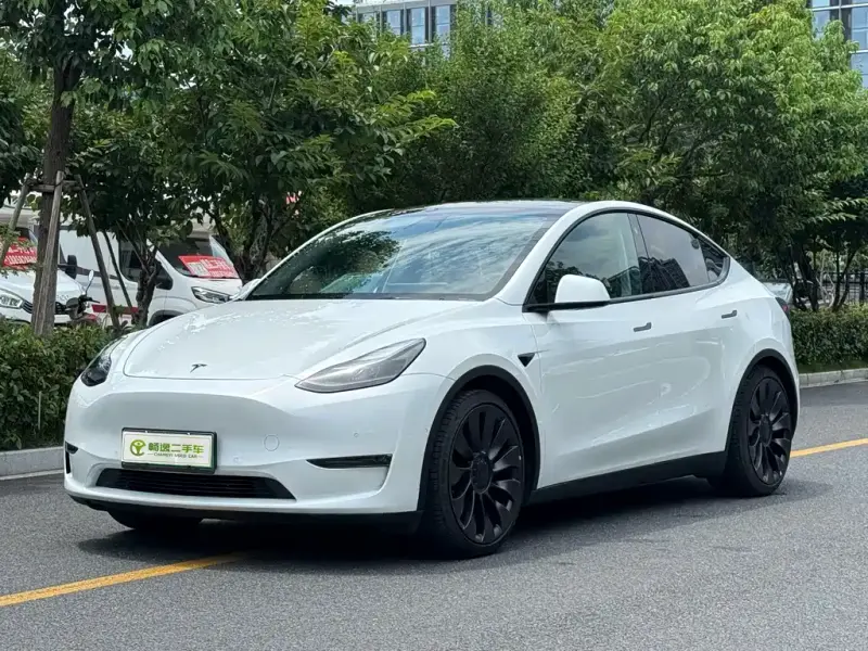 Tesla Model Y, 2023