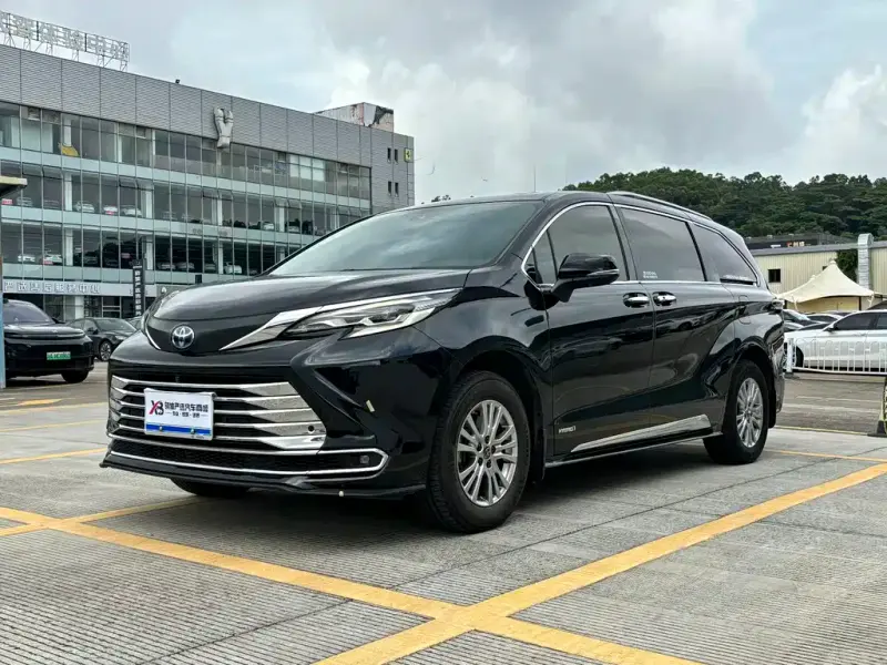 Toyota Sienna, 2022