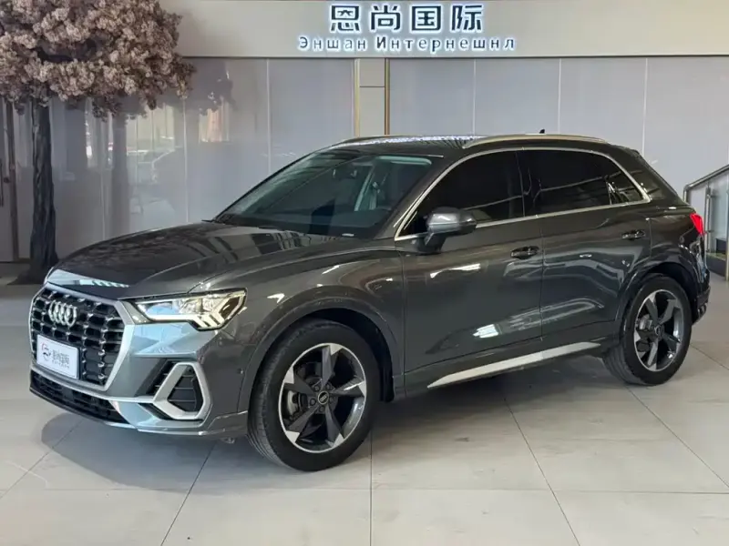 Audi Q3, 2022