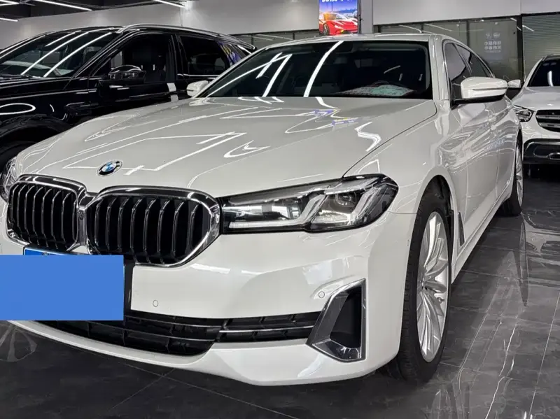 BMW 5 Series, 2022