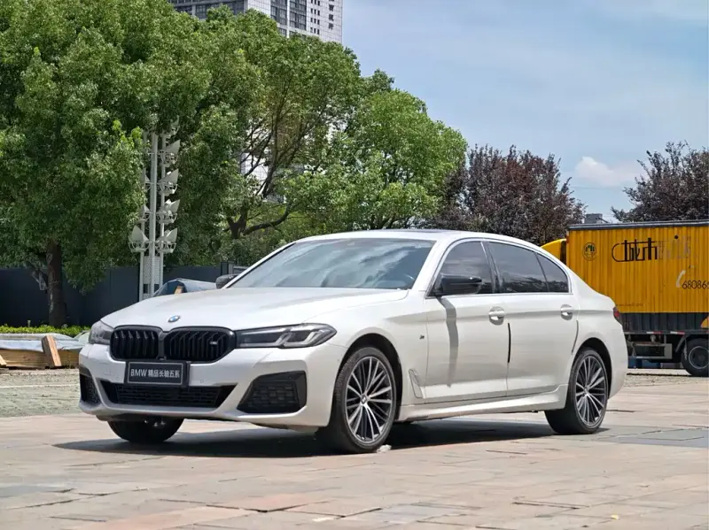 BMW 5 Series, 2022