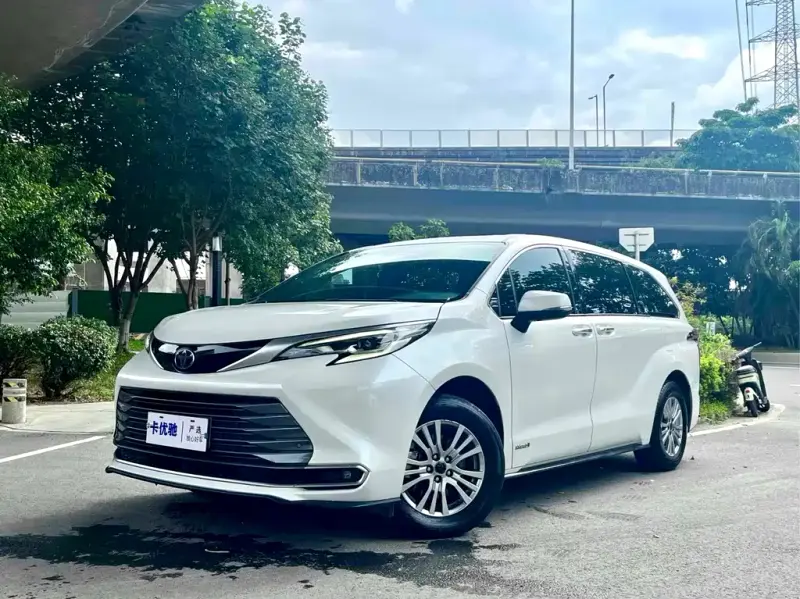 Toyota Sienna, 2022