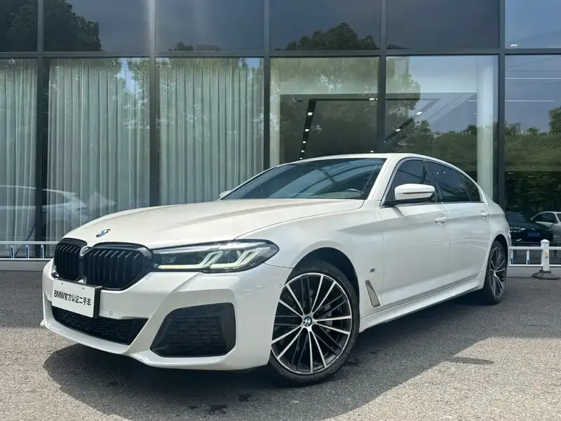 BMW 5 Series, 2022