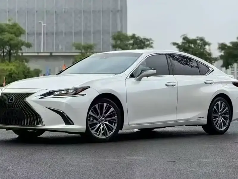 Lexus ES, 2021
