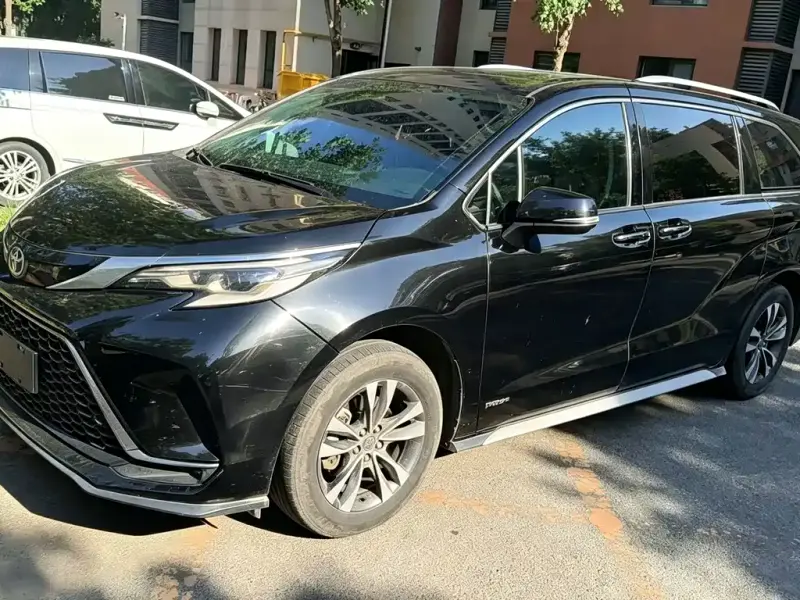 Toyota Granvia, 2024