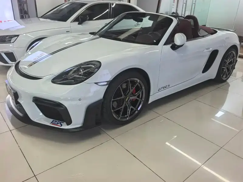 Porsche 718, 2016