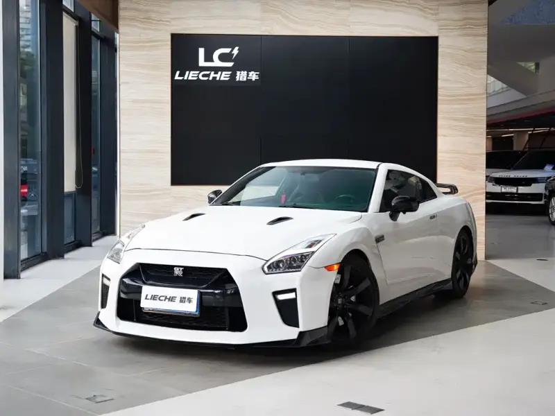 Nissan GT-R, 2010