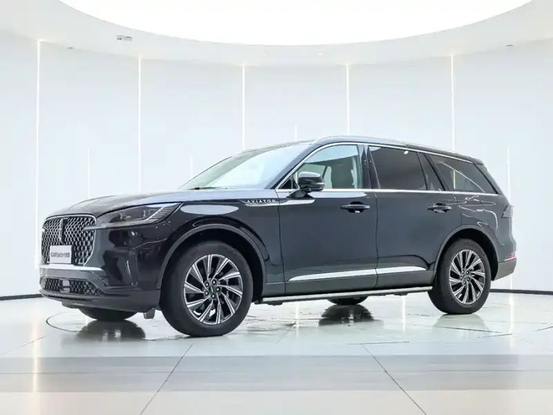 Lincoln Aviator, 2025