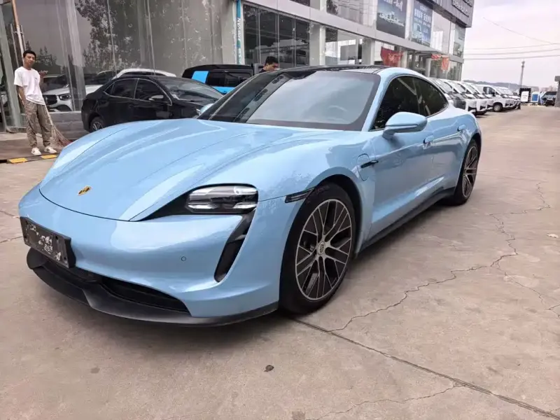 Porsche Taycan, 2021