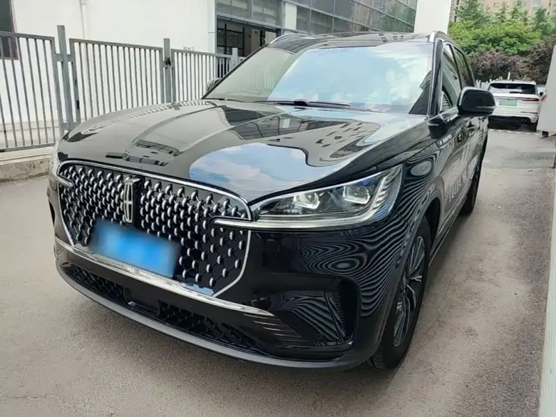 Lincoln Aviator, 2025