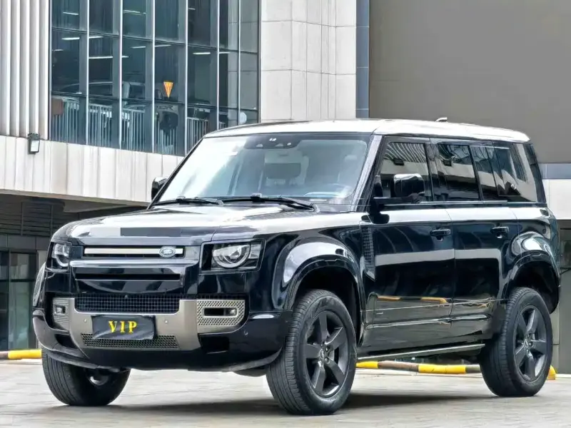 Land Rover Defender, 2023