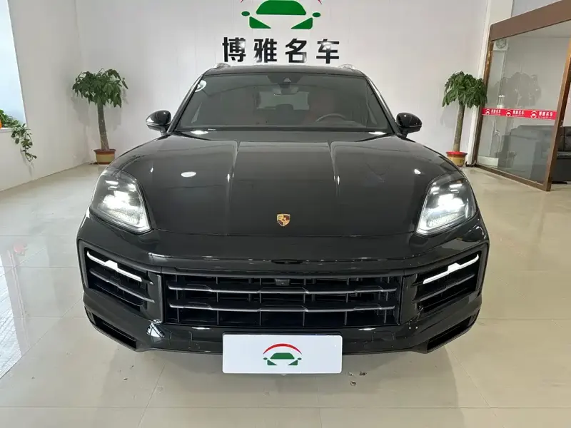 Porsche Cayenne, 2023