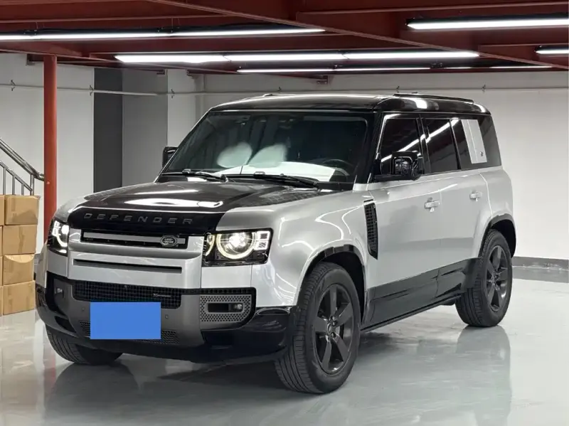 Land Rover Defender, 2022