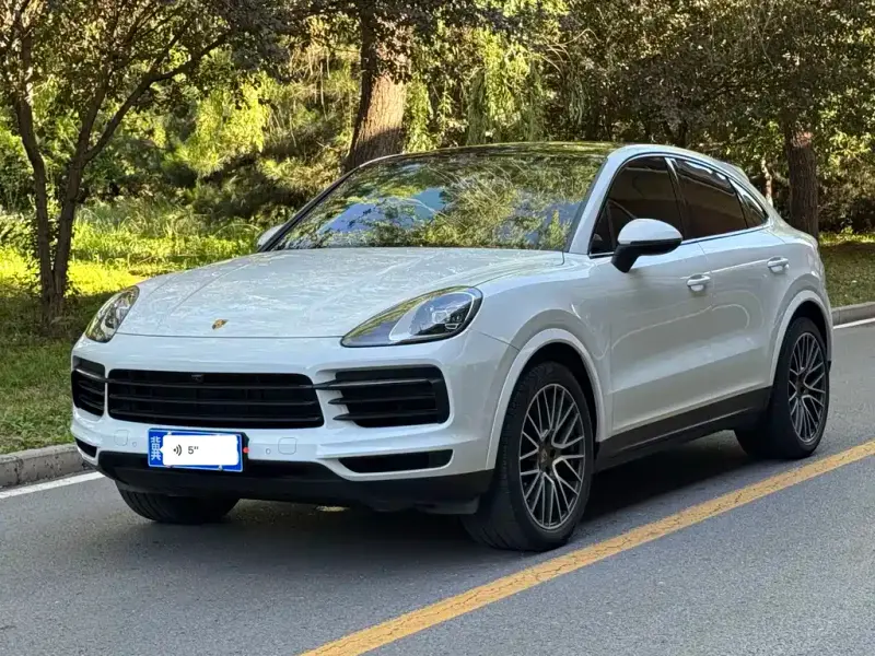 Porsche Cayenne, 2022
