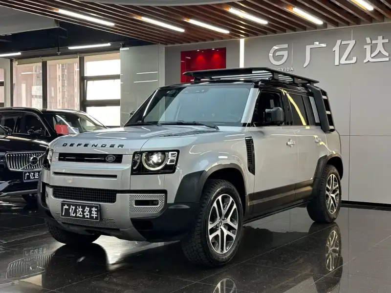 Land Rover Defender, 2022