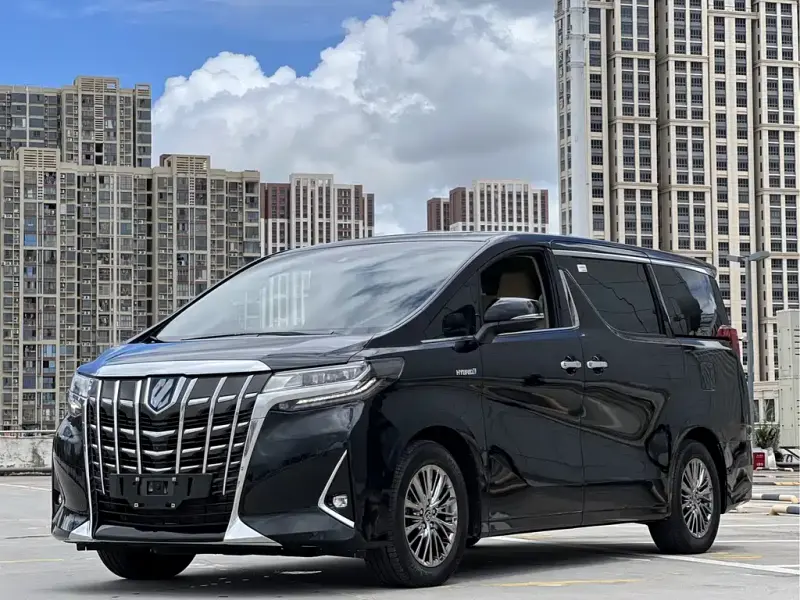Toyota Alphard, 2023