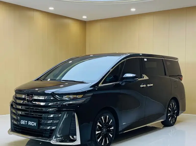 Toyota Vellfire, 2024 — фото 1