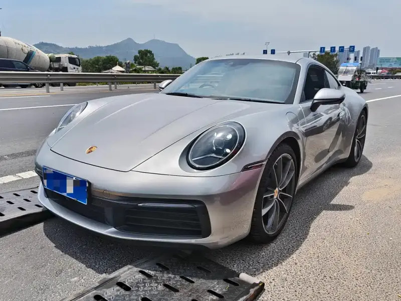Porsche 911, 2024