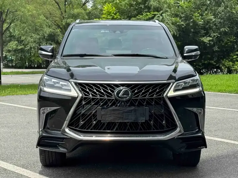 Lexus LX, 2019