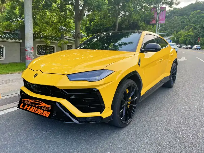 Lamborghini Urus, 2022 — фото 1
